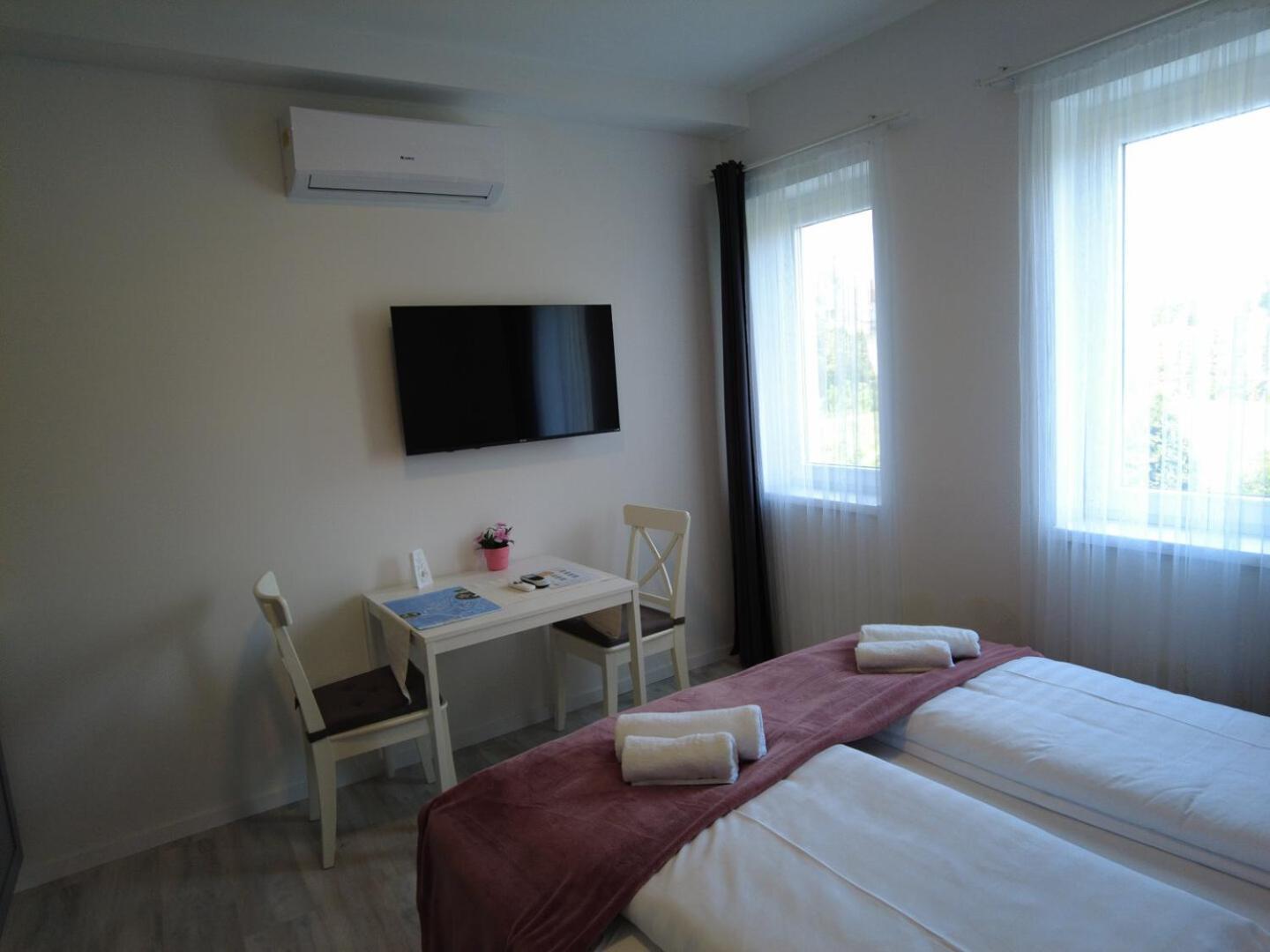 ****Heviz Springs Apartments Екстер'єр фото